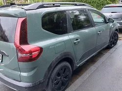 Schwarz Gebraucht 2023 Dacia Jogger Essentiel Kombi | 20.700 € (Fairer Preis)