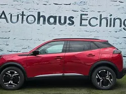 Rot Gebraucht 2024 Peugeot 2008 Allure SUV | 21.000 € (Fairer Preis)