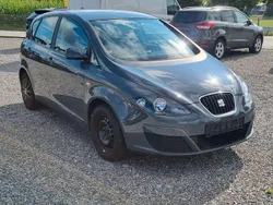 Grau Gebraucht 2010 Seat Altea Ecomotive Van / Kleinbus | 3.490 € (Superpreis)