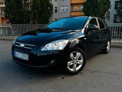 Gebraucht 2008 Kia Ceed Kleinwagen | 3.000 € (Guter Preis)