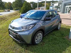 Grau Neu 2025 Toyota Aygo Business Edition Kleinwagen | 19.190 €