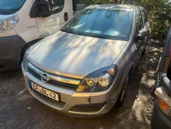 Grau Gebraucht 2006 Opel Astra Limousine | 4.490 € (Fairer Preis)