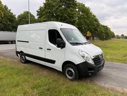 Weiß Gebraucht 2015 Opel Movano Limousine | 12.950 €