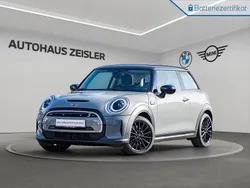 Moonwalk grey Gebraucht 2022 Mini Cooper SE Hatch Kleinwagen | 15.940 € (Superpreis)