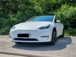 Weiß Gebraucht 2022 Tesla Model Y Long Range AWD SUV | 36.900 € (Fairer Preis)