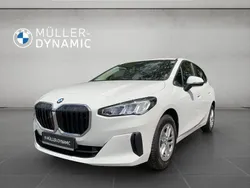Alpinweiß uni Gebraucht 2022 BMW 218 Active Tourer Efficient Dynamics Van / Kleinbus | 22.970 € (Guter Preis)