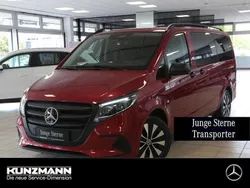 Designo hyazinthrot metallic Gebraucht 2024 Mercedes Vito Van / Kleinbus | 59.700 €