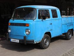 Blau Gebraucht 1975 VW T2 Van | 7.690 €