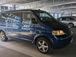 Blau Gebraucht 2005 VW T5 Van | 11.400 € (Teuer)