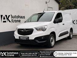 Weiß Gebraucht 2022 Opel Combo Edition Van / Kleinbus | 14.990 € (Guter Preis)