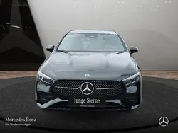 Nachtschwarz Gebraucht 2024 Mercedes A200 AMG Limousine | 33.490 € (Fairer Preis)