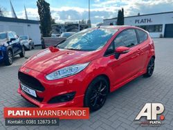 Rot Gebraucht 2016 Ford Fiesta ST-Line Kleinwagen | 10.490 € (Teuer)