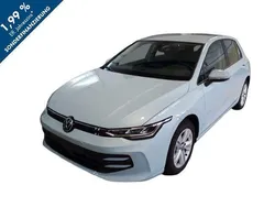 Crystal ice blue metallic Gebraucht 2024 VW Golf VIII Limousine | 22.990 € (Guter Preis)
