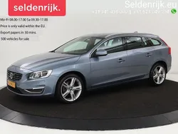 Blau Gebraucht 2016 Volvo V60 Summum Kombi | 12.300 € (Fairer Preis)