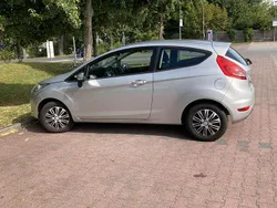 Silber Gebraucht 2012 Ford Fiesta Ambiente Kleinwagen | 3.200 € (Fairer Preis)