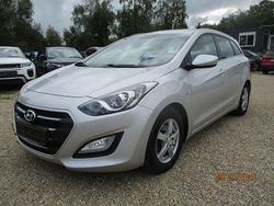 Silber Gebraucht 2016 Hyundai i30 Kombi | 5.850 € (Etwas zu teuer)