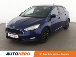 Blau Gebraucht 2015 Ford Focus Business Edition Limousine | 9.940 € (Fairer Preis)