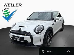 Weiss Gebraucht 2022 Mini Cooper Kleinwagen | 18.990 € (Fairer Preis)