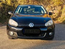 Schwarz Gebraucht 2011 VW Golf VI Style Kleinwagen | 5.000 € (Fairer Preis)