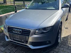 Silber Gebraucht 2009 Audi A4 Ambiente Limousine | 5.490 € (Superpreis)