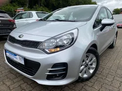 Silber Gebraucht 2017 Kia Rio Kleinwagen | 7.450 € (Guter Preis)