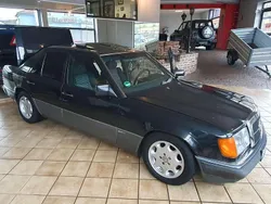Schwarz Gebraucht 1990 Mercedes E300 Limousine | 9.999 €