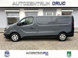 Grau Gebraucht 2022 Renault Trafic Van / Kleinbus | 23.700 € (Superpreis)