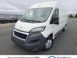 Weiß Gebraucht 2017 Peugeot Boxer Premium Van | 9.075 € (Guter Preis)
