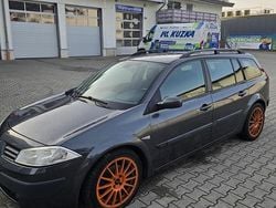 Schwarz Gebraucht 2005 Renault Mégane II Kombi | 1.999 €