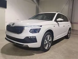 Moonweiß metallic Neu 2025 Skoda Kamiq Plus Edition SUV | 28.190 € (Etwas zu teuer)