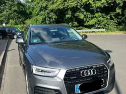 Grau Gebraucht 2016 Audi Q3 SUV | 15.300 € (Fairer Preis)