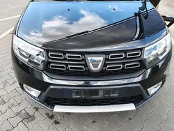 Schwarz Gebraucht 2019 Dacia Sandero Stepway Kleinwagen | 9.500 € (Etwas zu teuer)