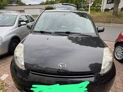 Schwarz Gebraucht 2006 Daihatsu Sirion Kleinwagen | 550 € (Superpreis)