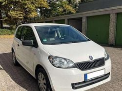 Weiß Gebraucht 2015 Skoda Citigo Cool Edition Kleinwagen | 4.500 € (Fairer Preis)