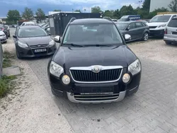 Schwarz Gebraucht 2010 Skoda Yeti Ambition SUV | 2.690 € (Superpreis)