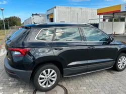 Schwarz Gebraucht 2019 Skoda Karoq SUV | 11.800 €