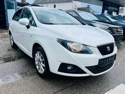 Weiß Gebraucht 2011 Seat Ibiza Style Limousine | 1.998 € (Fairer Preis)