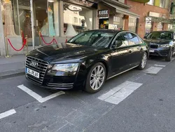 Schwarz Gebraucht 2012 Audi A8 Ambiente Limousine | 16.500 € (Teuer)