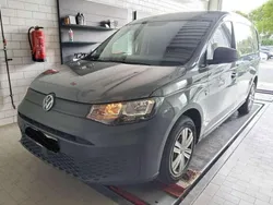 Grau Gebraucht 2021 VW Caddy Maxi Van / Kleinbus | 24.580 € (Guter Preis)