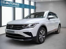 Weiß Gebraucht 2022 VW Tiguan Elegance SUV | 28.860 € (Guter Preis)