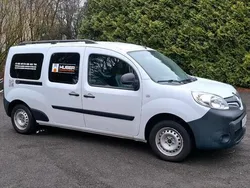 Weiß Gebraucht 2016 Renault Kangoo Van / Kleinbus | 9.000 € (Guter Preis)