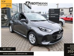 Grau Neu 2025 Mazda 2 Center-Line Limousine | 23.470 € (Fairer Preis)