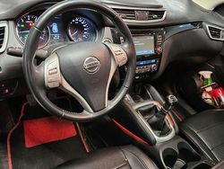 Braun Gebraucht 2017 Nissan Qashqai N-Connecta SUV | 12.000 € (Fairer Preis)