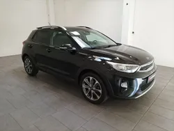 Schwarz Gebraucht 2021 Kia Stonic Vision SUV | 14.870 € (Fairer Preis)
