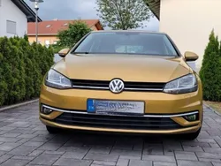Gelb Gebraucht 2017 VW Golf VII Sound Limousine | 14.200 € (Fairer Preis)