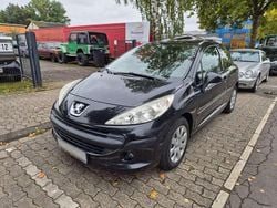 Schwarz Gebraucht 2007 Peugeot 207 Limousine | 2.999 € (Etwas zu teuer)