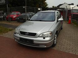 Silber Gebraucht 2001 Opel Astra Selection Limousine | 3.250 € (Teuer)
