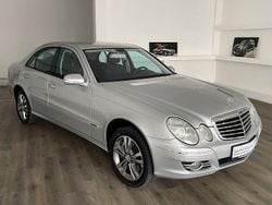Silber Gebraucht 2008 Mercedes E500 Limousine | 13.990 € (Teuer)