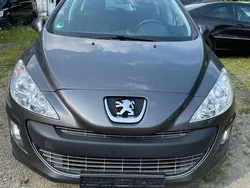 Grau Gebraucht 2010 Peugeot 308 Tendance Kleinwagen | 4.449 € (Teuer)