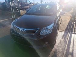 Rot Gebraucht 2010 Toyota Avensis Sol Limousine | 5.900 € (Superpreis)